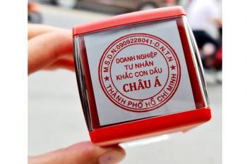 Khắc dấu tròn, khắc dấu lấy liền theo yêu cầu, giao trong ngày